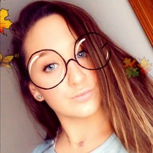 Meet your Posher, Natalie